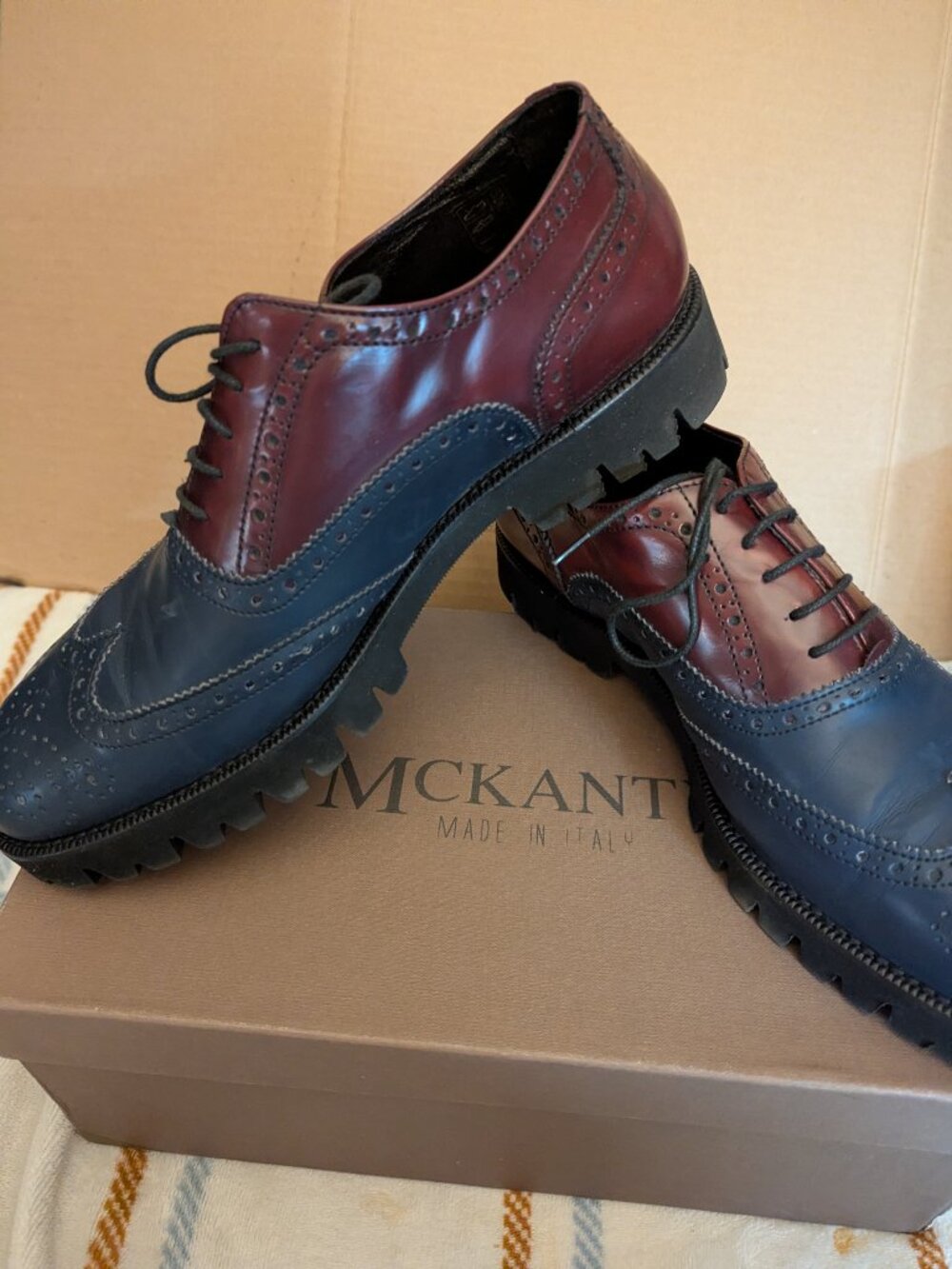 MCKANTY Wingtip Brogues Oxfords/Derbie/ Black & Blue 9.5-10